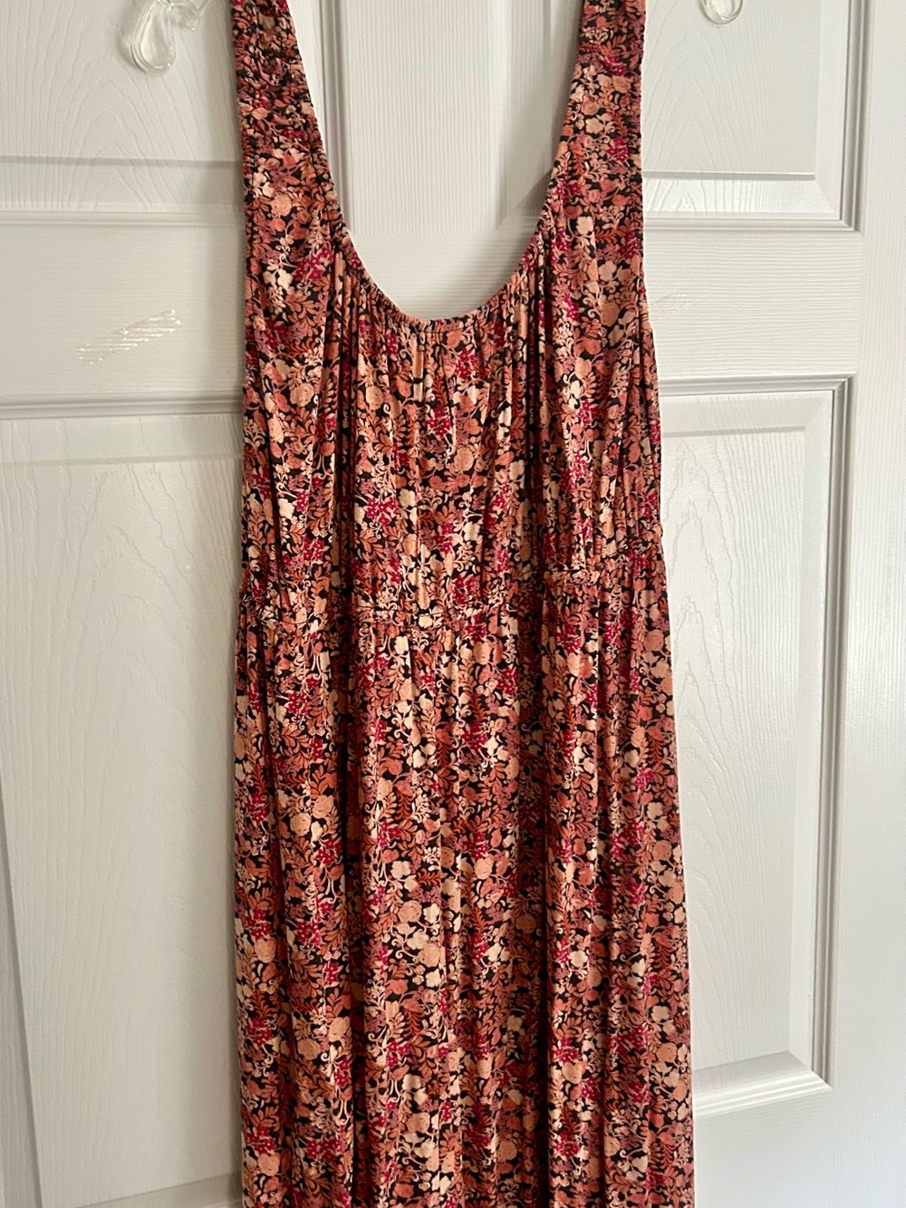 Sleeveless Maxi Dress in Rust Floral - Picture 3 of 4